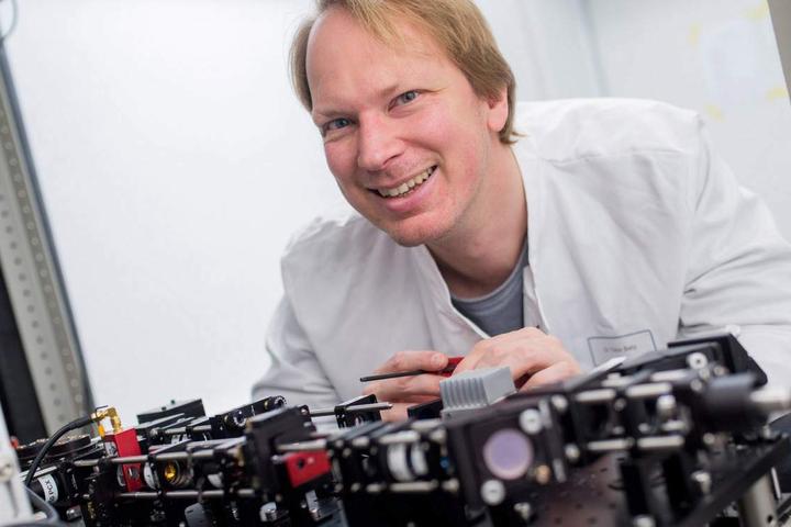 Professor Timo Betz at the University of Göttingen has led the development of a Lego-based high-resolution microscope