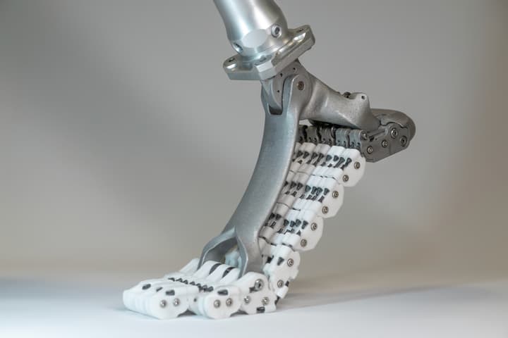 The SoftFoot Pro replicates the bones and tissues of the human foot