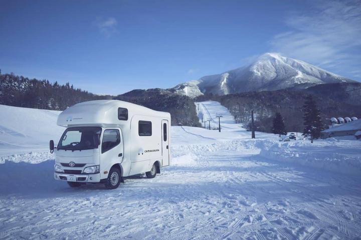 The Toyota-based Camakuruma mini-motorhome is a concept camper for the slopes