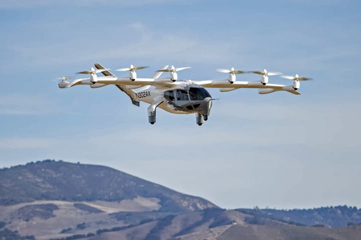 Archer Aviation's Midnight eVTOL aircraft takes to the skies