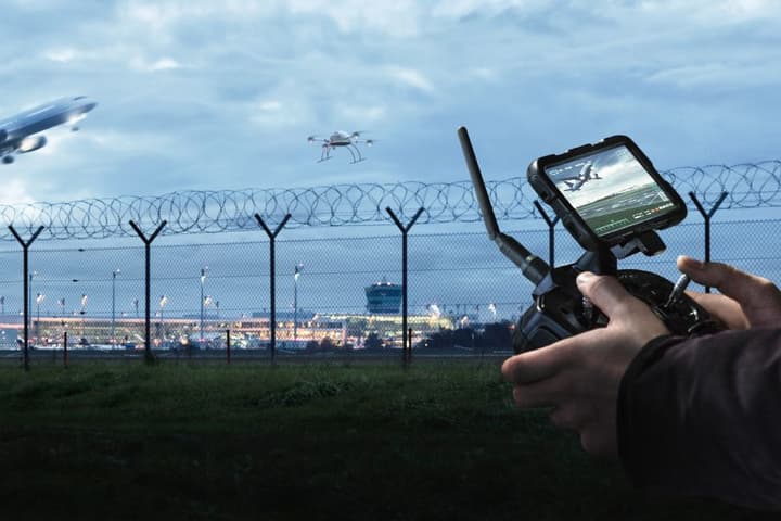 The Ardronis Wi-Fi can infiltrate drone electronics